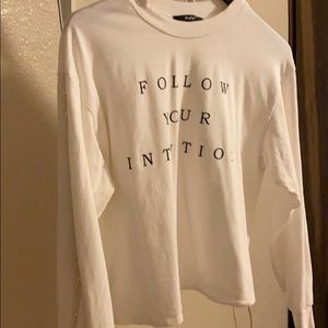 White long sleeve crop shirt
